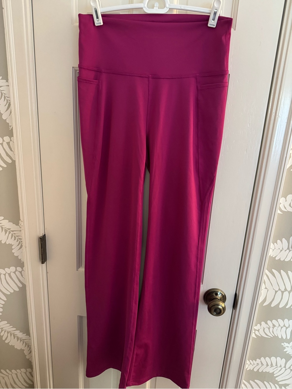 Lilly Pulitzer Luxleta Carpe Vita Magenta Flare Leggings